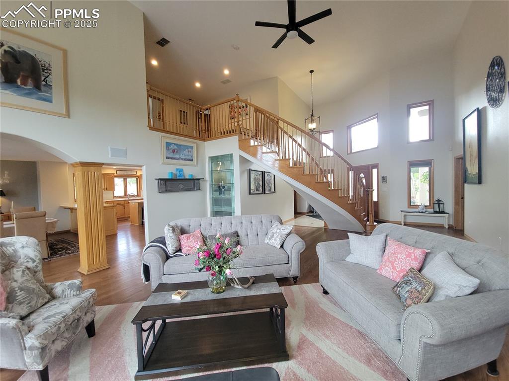 Image 6 of 42: Living Room