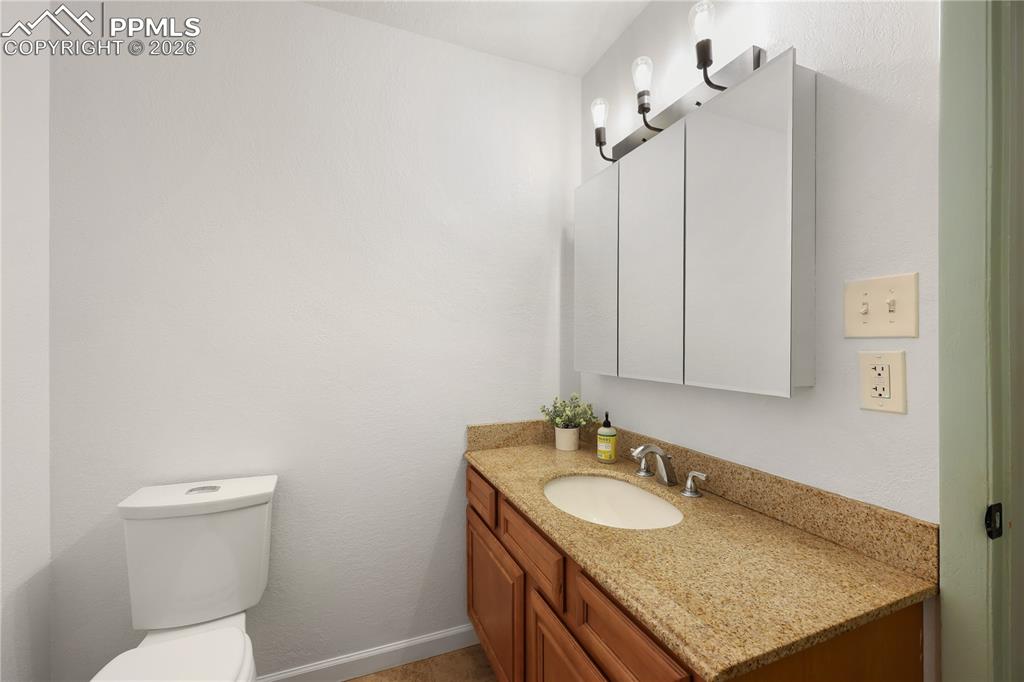 Image 15 of 35: Bathroom