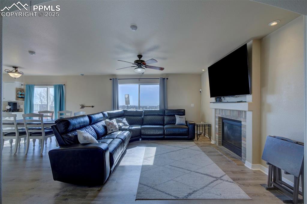 Image 9 of 41: Living Room