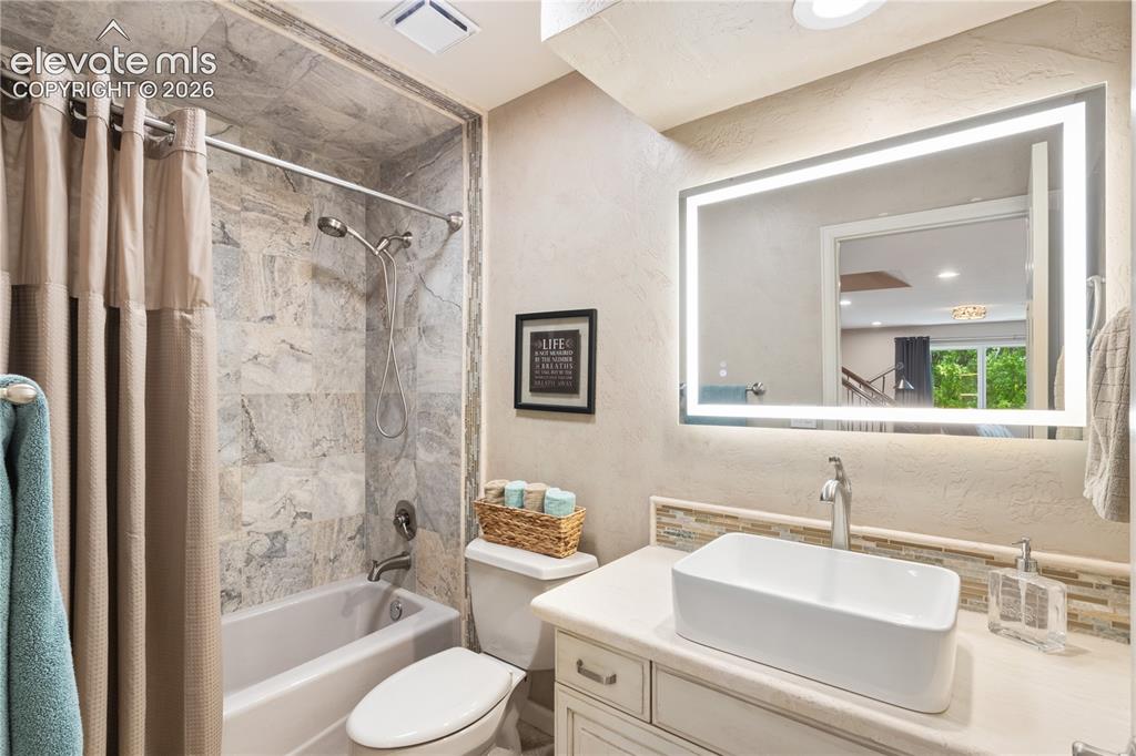 Image 43 of 50: Basement Full Bathroom!