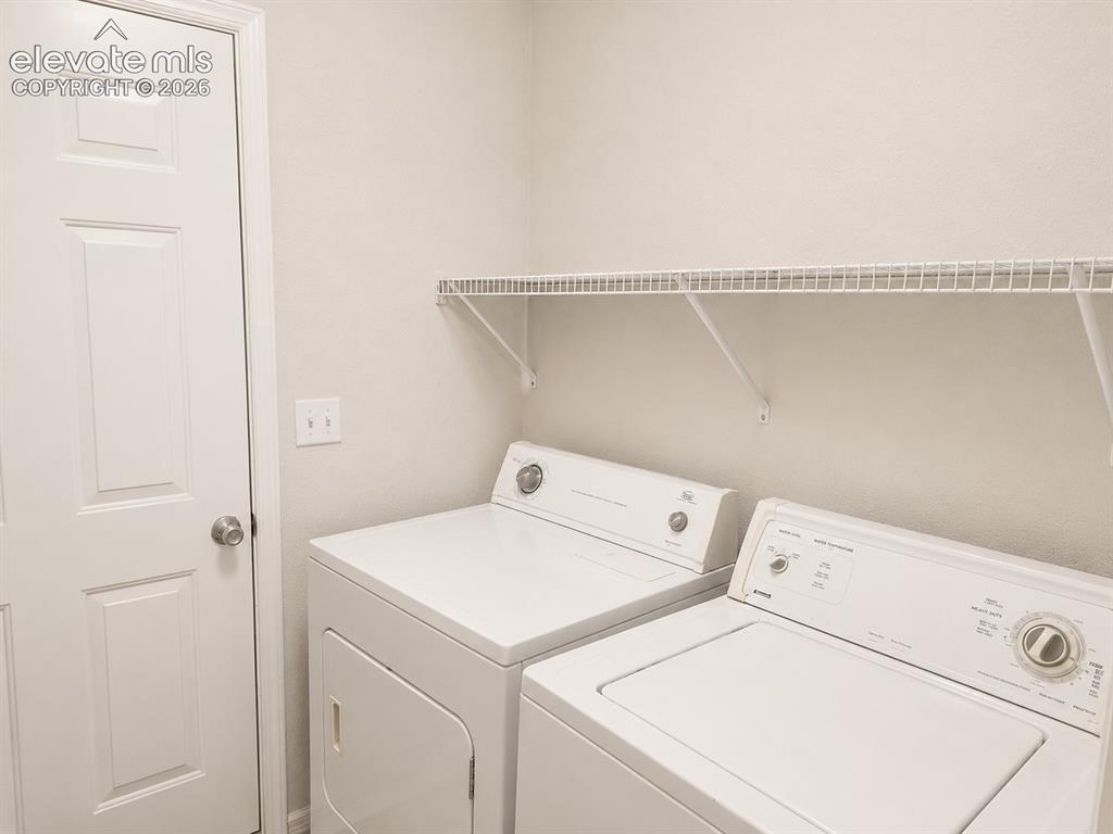 Image 10 of 16: Laundry