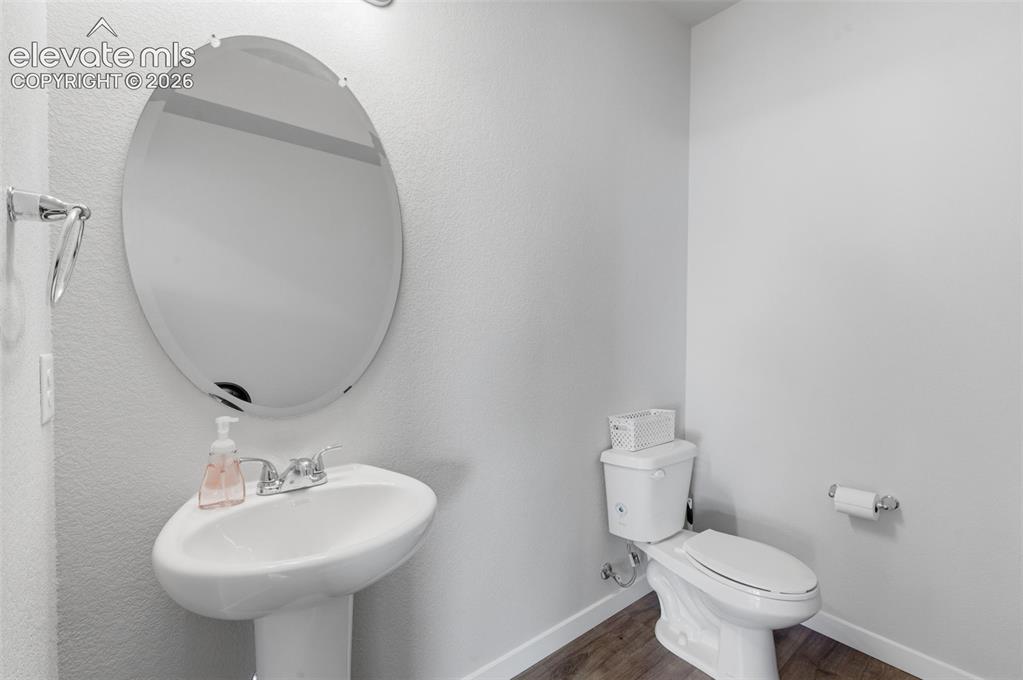 Image 16 of 35: Bathroom