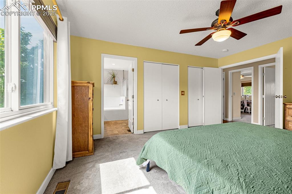 Image 15 of 36: Bedroom
