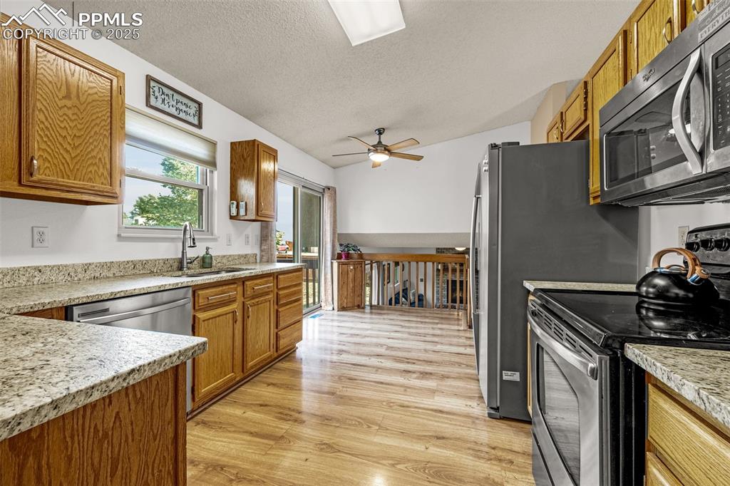 Image 8 of 36: Kitchen