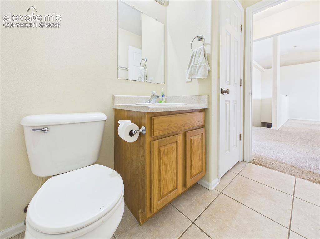 Image 17 of 25: Bathroom