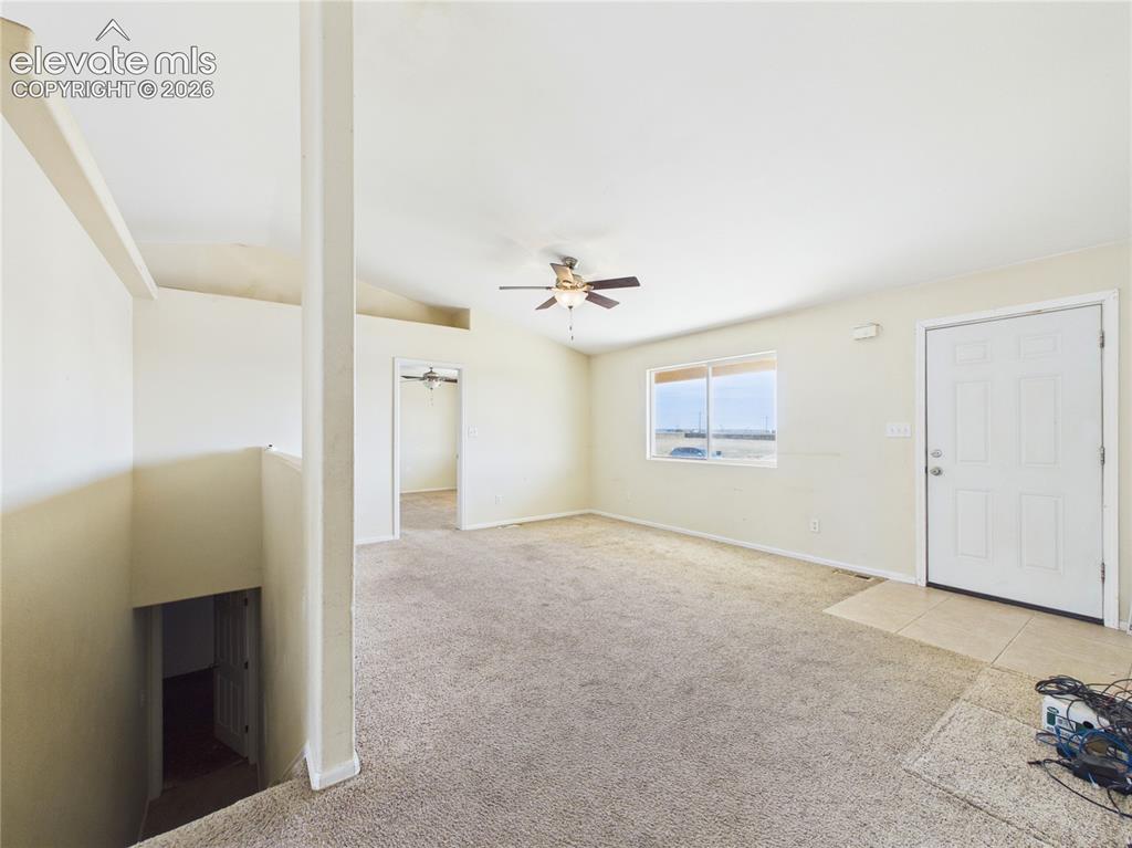 Image 6 of 25: Living Room