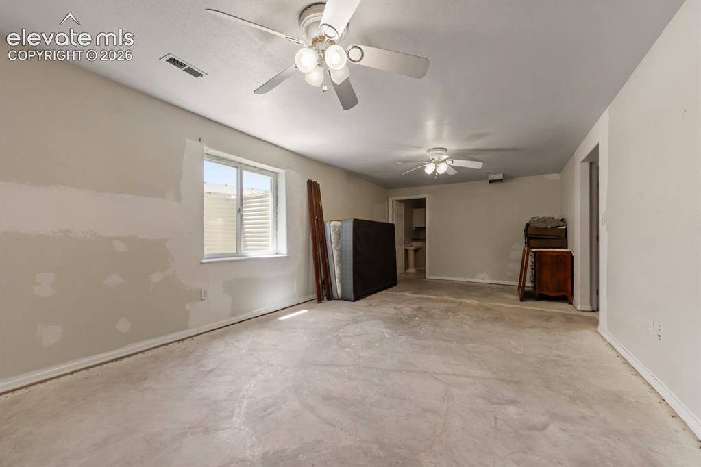Image 15 of 36: Recreation Room