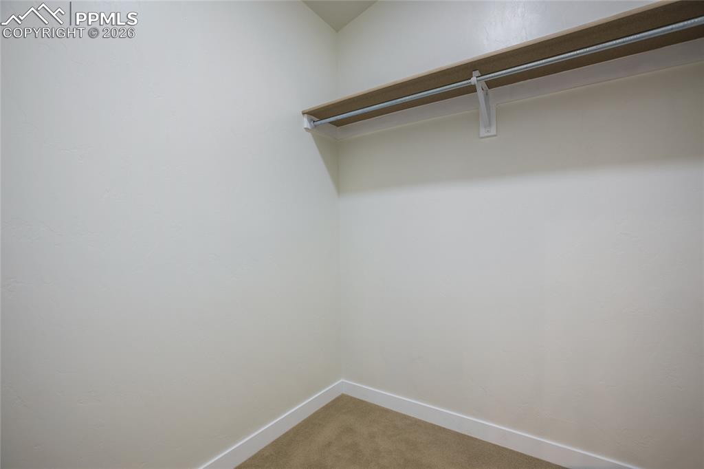 Image 19 of 38: Closet
