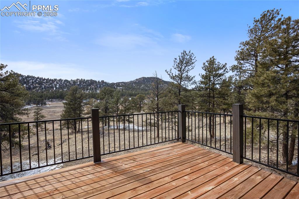 Image 4 of 38: Deck