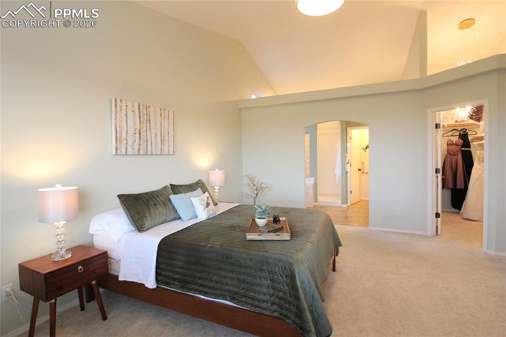 Image 20 of 42: Bedroom