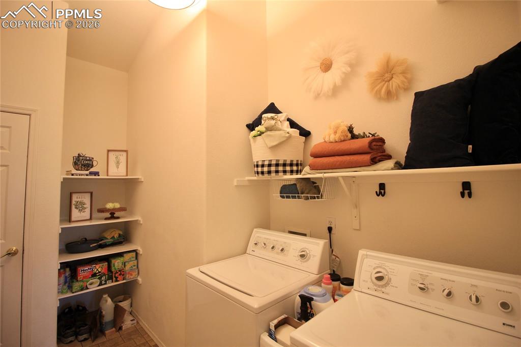 Image 29 of 42: Laundry