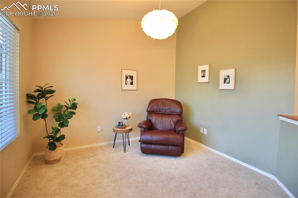 Image 30 of 42: Sitting Room