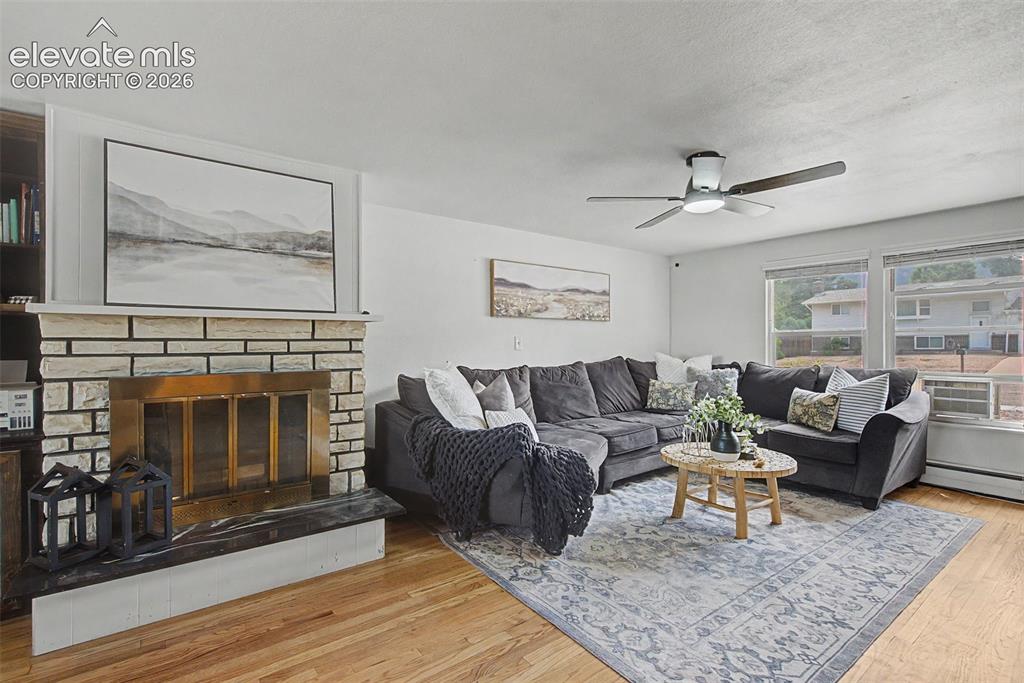 Image 6 of 39: Living Room
