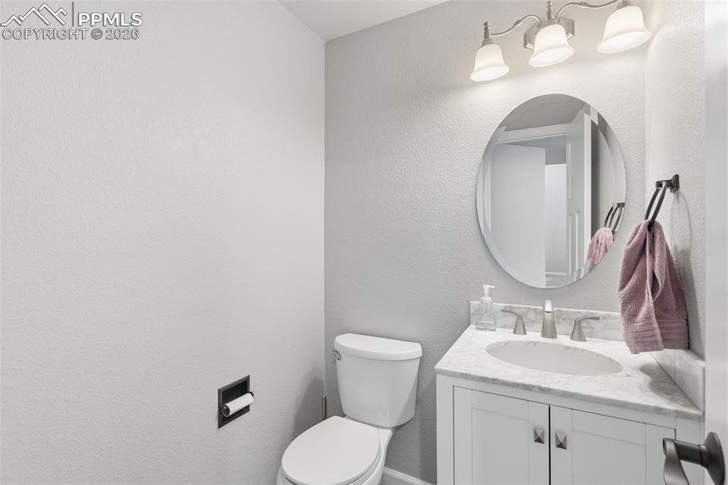 Image 16 of 36: Laundry