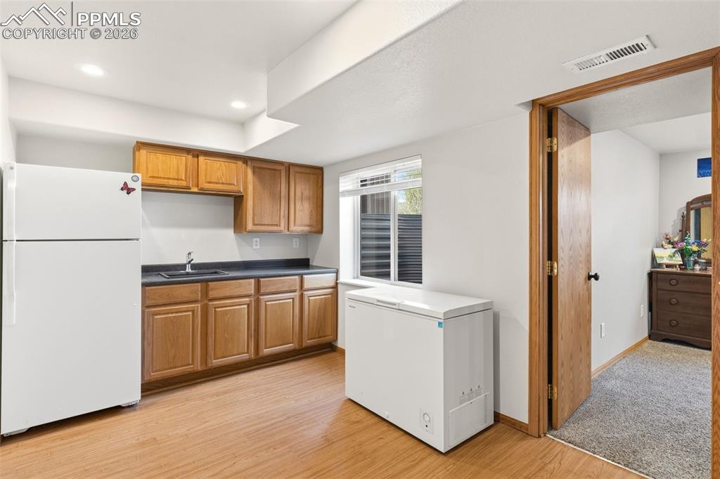 Image 30 of 36: Living Room