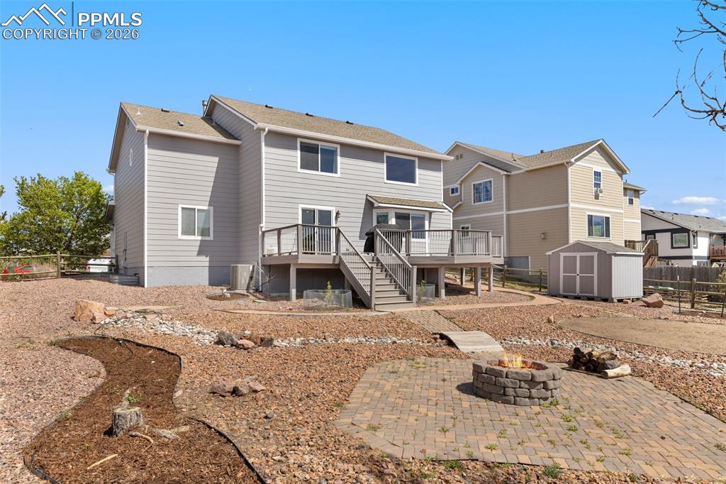 Image 36 of 36: Back of Structure