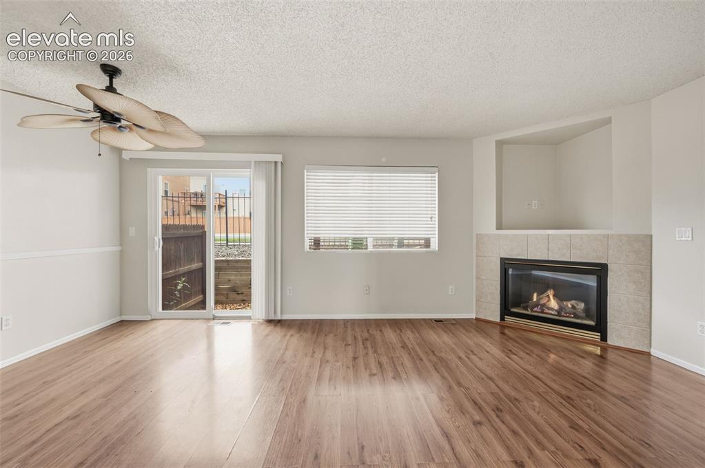 Image 6 of 37: Living Room