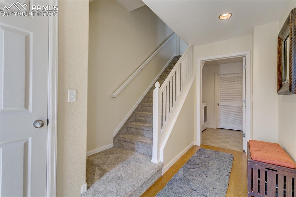 Image 3 of 28: Entry