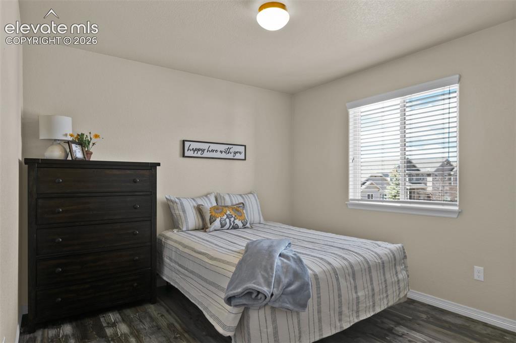 Image 16 of 32: Main level bedroom