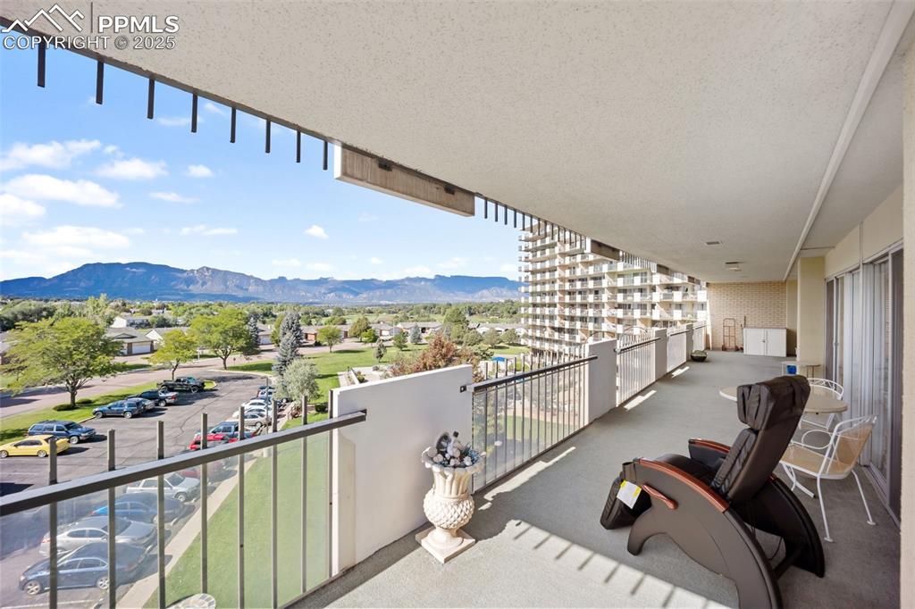 Image 2 of 31: Balcony