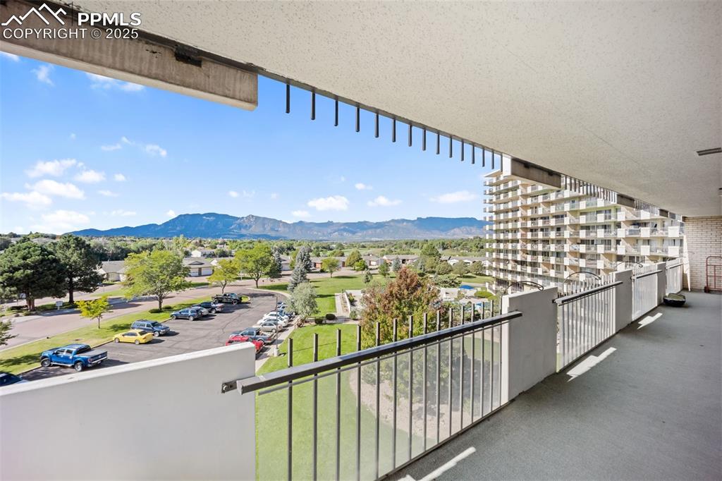 Image 20 of 31: Balcony