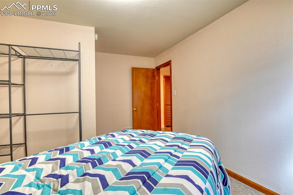 Image 42 of 50: Bedroom