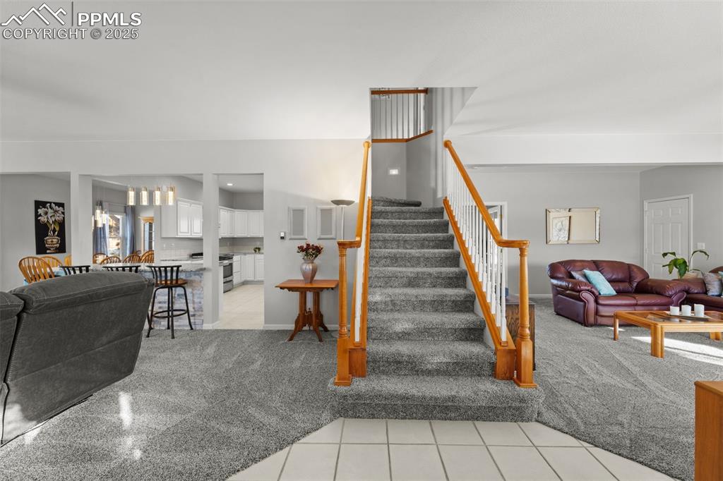 Image 15 of 47: Open concept!