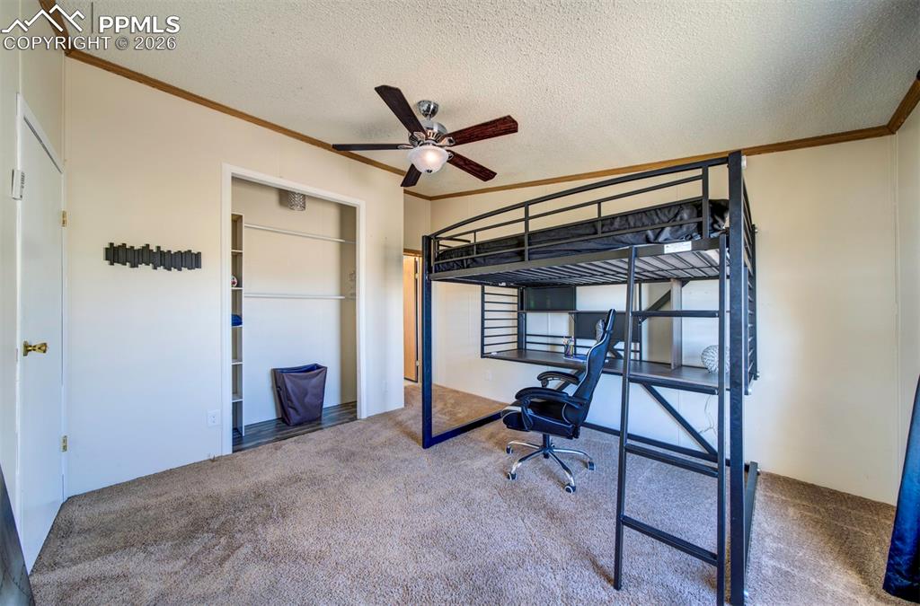 Image 30 of 44: Bedroom