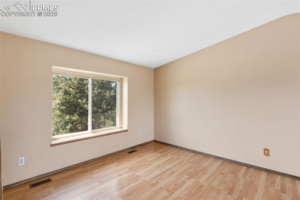 Image 12 of 45: Living Room