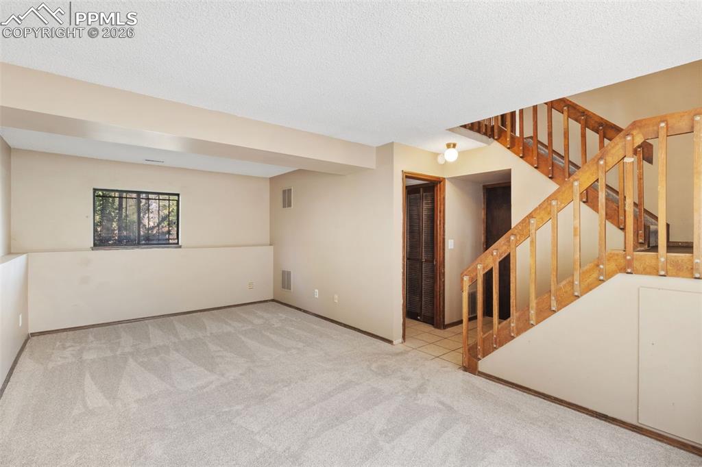 Image 21 of 45: Recreation Room