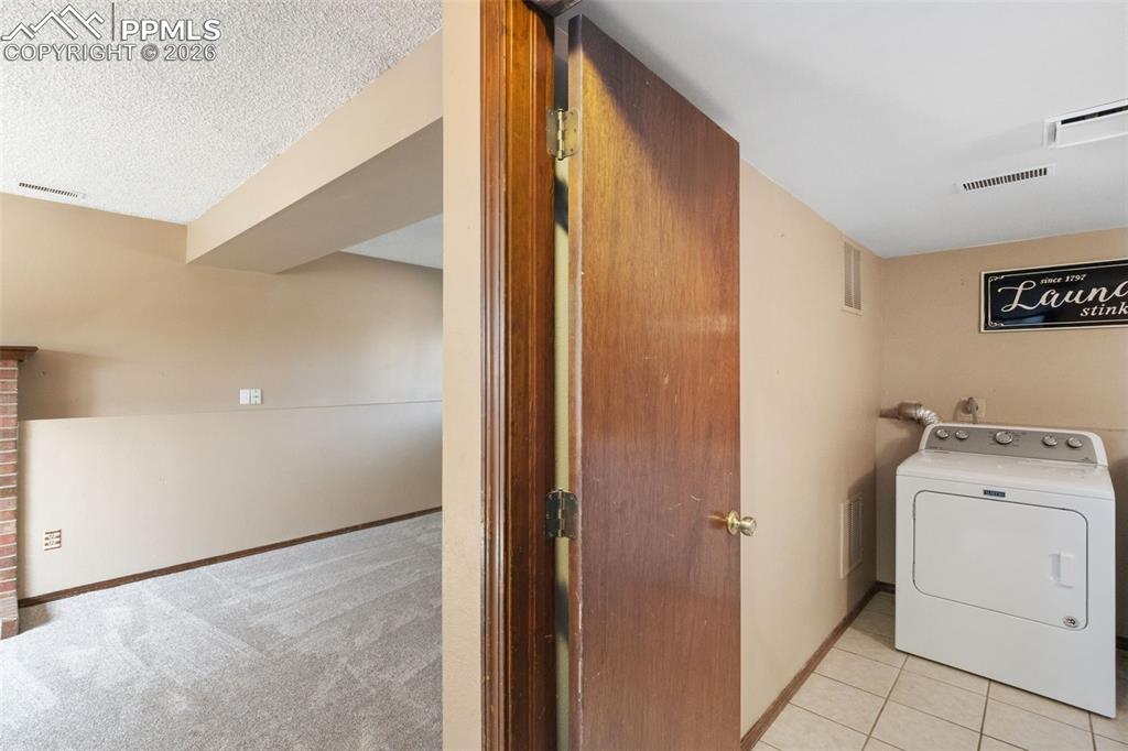 Image 26 of 45: Laundry