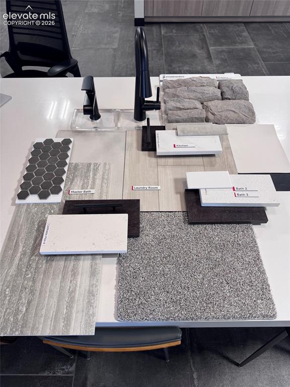 Image 2 of 2: Interior color selections