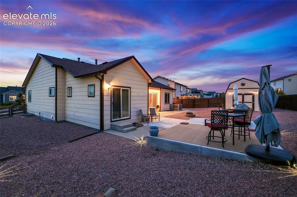 Image 47 of 50: Exterior lighting in back
