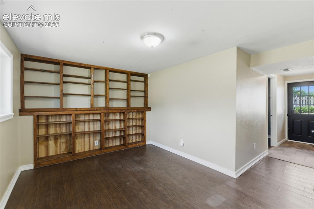 Image 27 of 39: Bonus Room