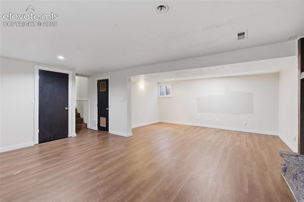 Image 33 of 39: Family Room