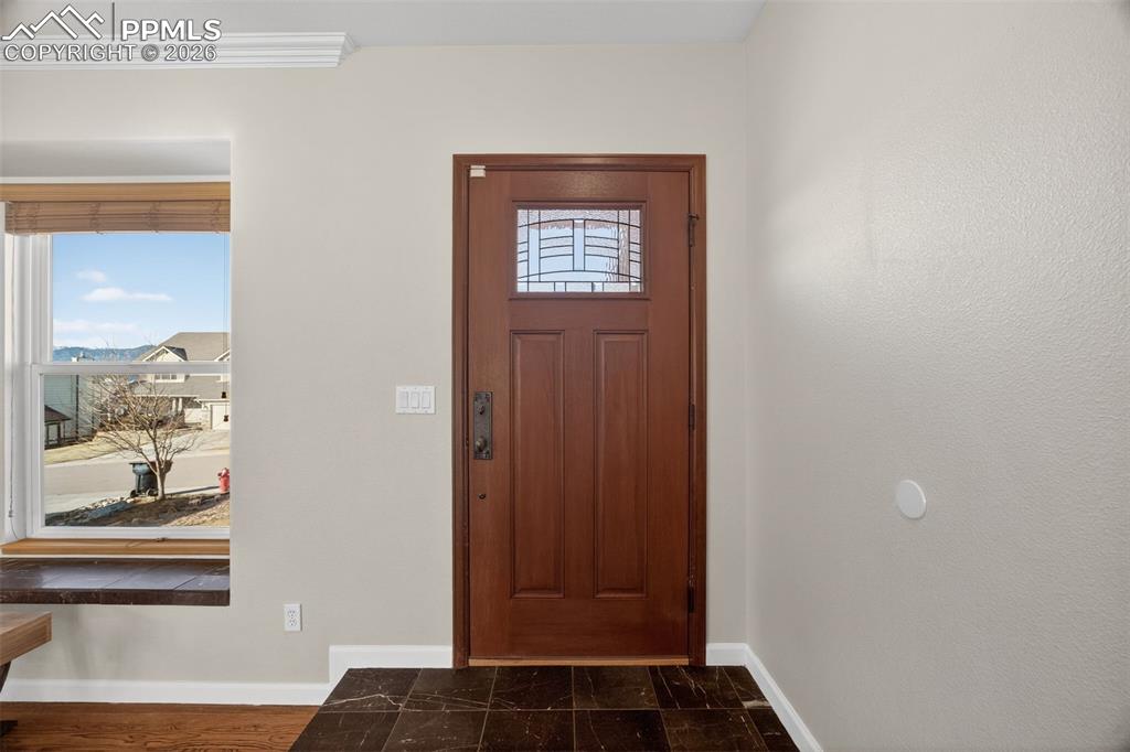 Image 4 of 49: Entry