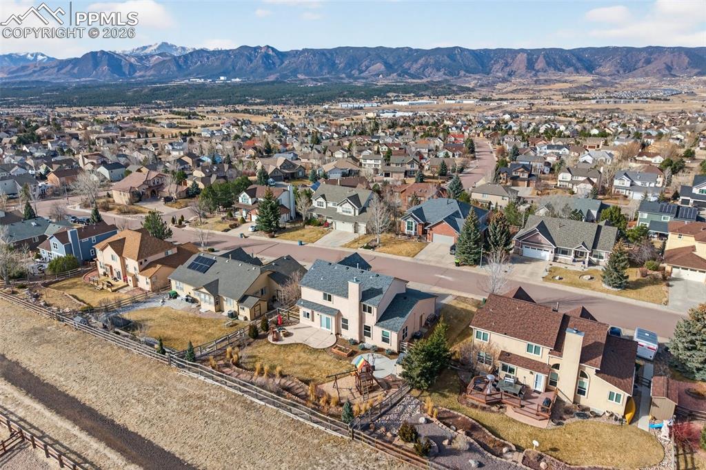 Image 48 of 49: Back of Structure