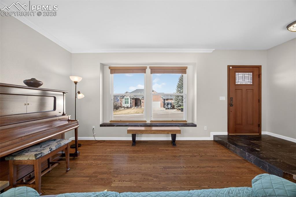 Image 8 of 49: Entry