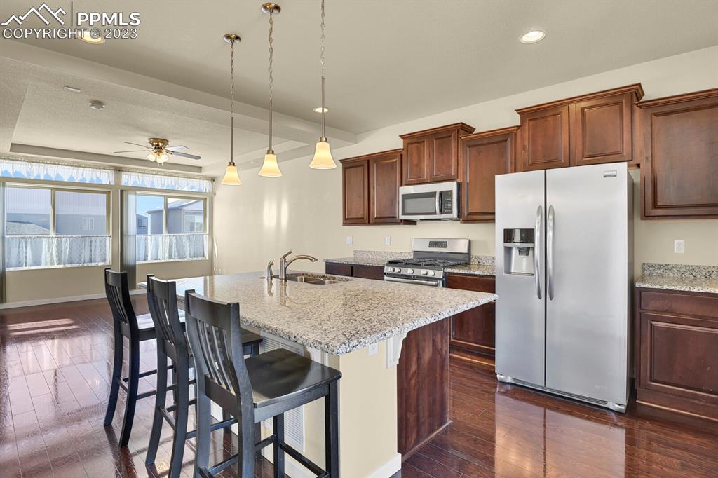 Listing 1757656, Image 3 of 35