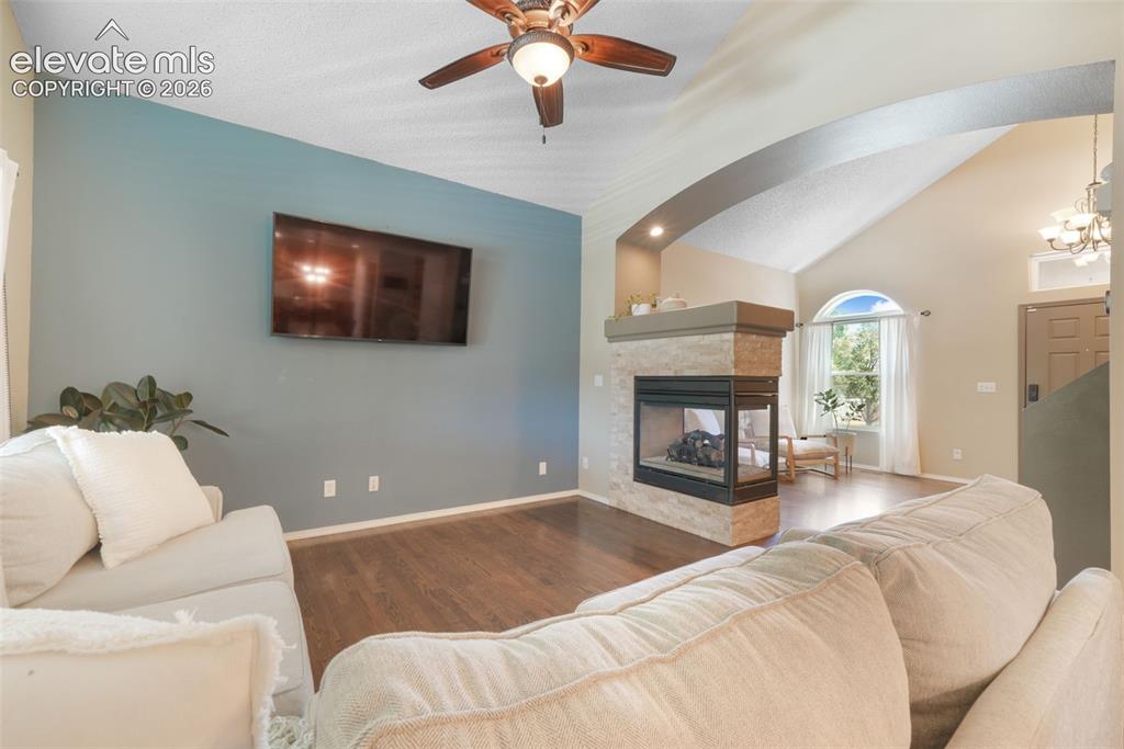 Image 7 of 50: Floor Plan 