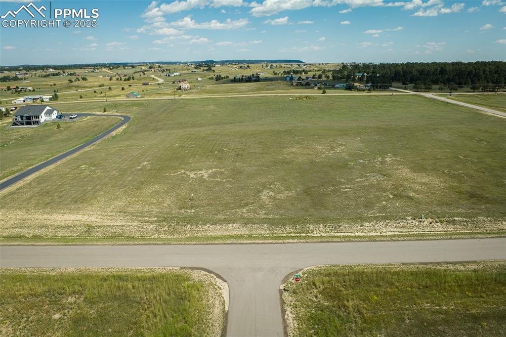 Image 14 of 14: Aerial view of sparsely populated area