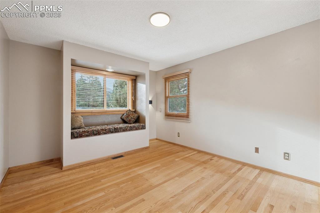 Image 23 of 50: 2nd Bedroom Upper Level Jack and Jill Bedroom North Side of home