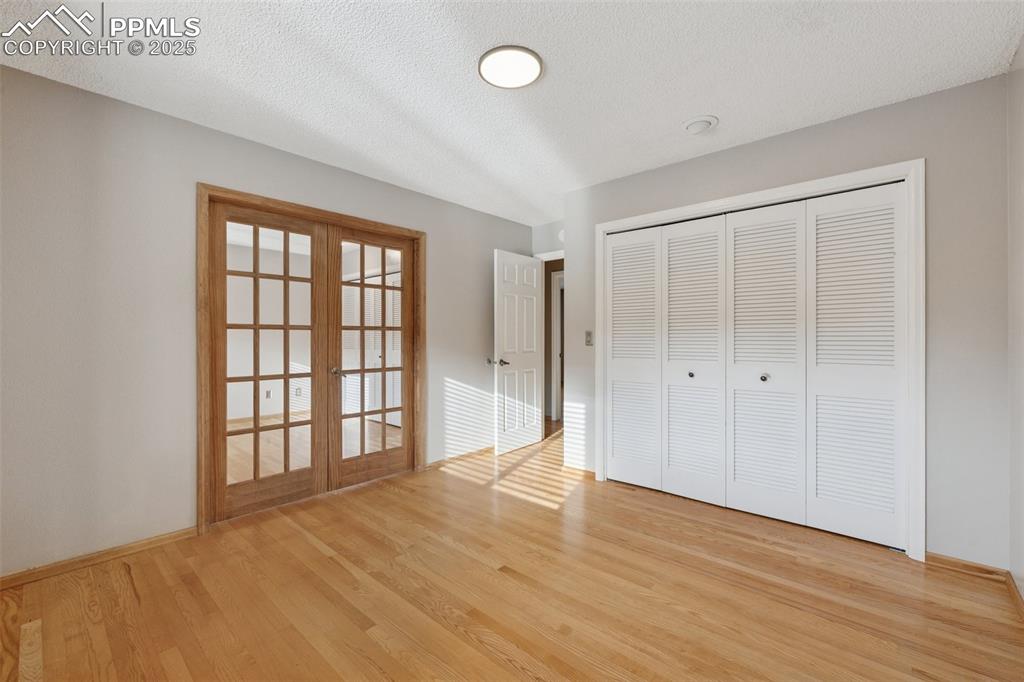 Image 25 of 50: 3rd Upper Level Jack and Jill Bedroom Southside of Upper Level