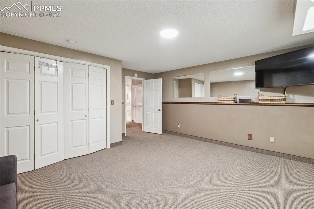 Image 37 of 50: Huge 5th Basement Bedroom
