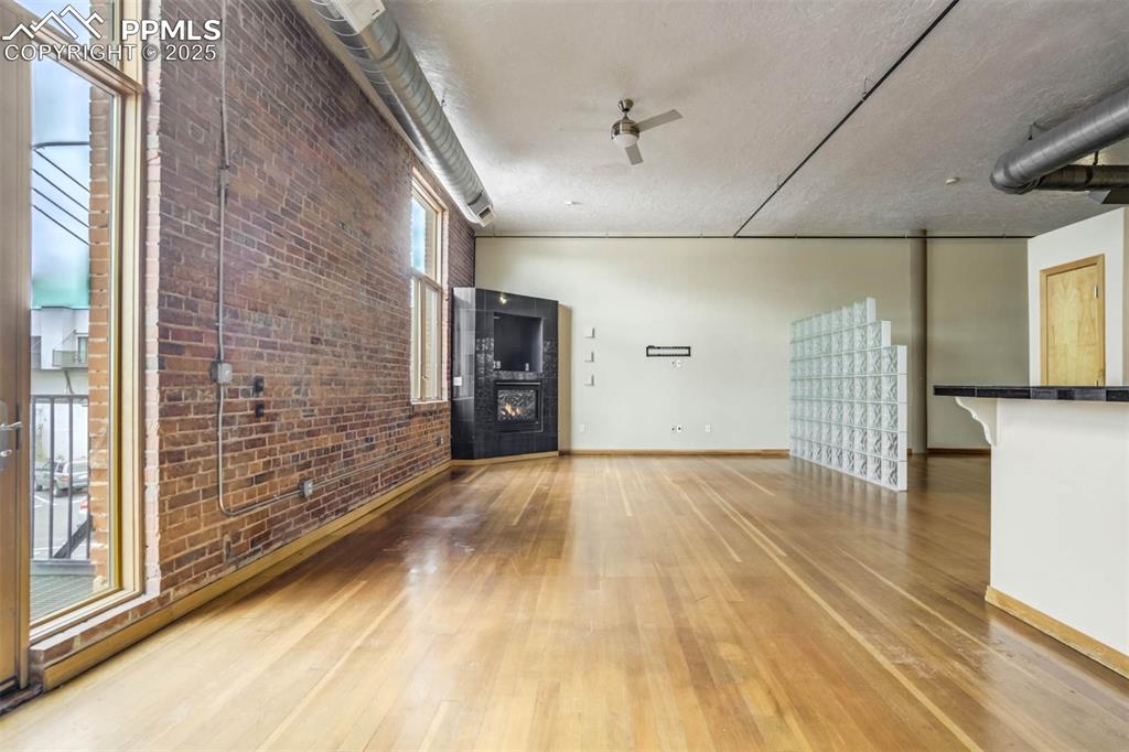 Image 9 of 43: Living Room