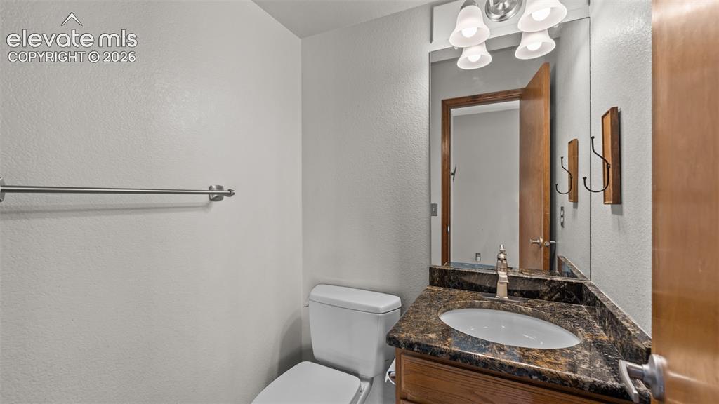 Image 15 of 41: Bathroom