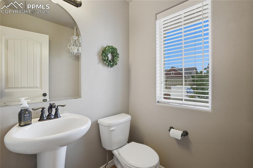 Image 13 of 49: Bathroom