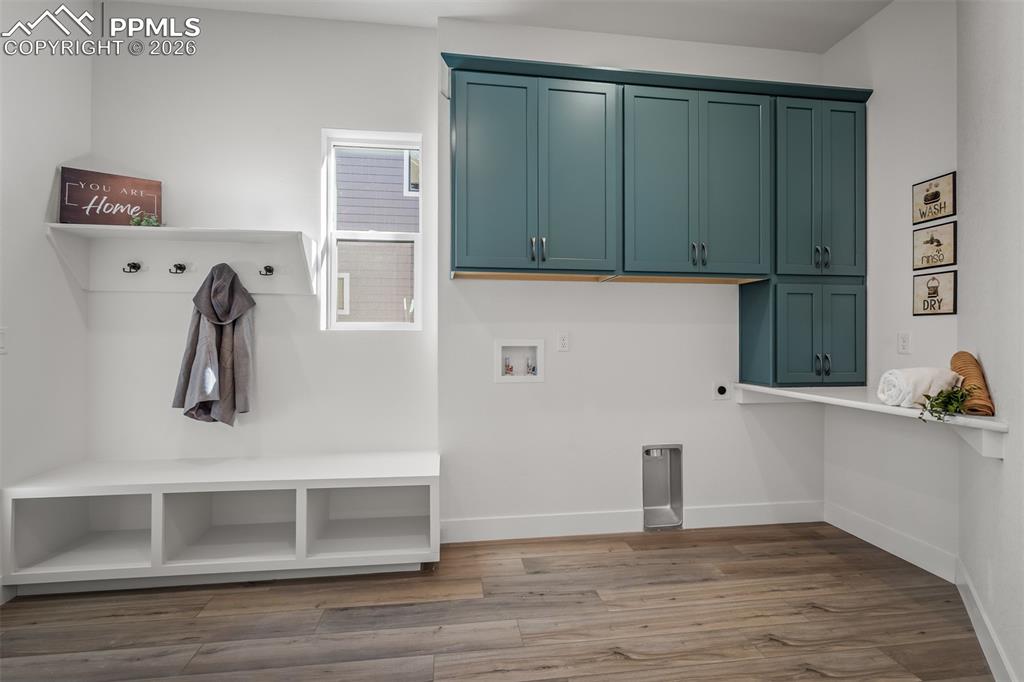 Image 32 of 43: Laundry