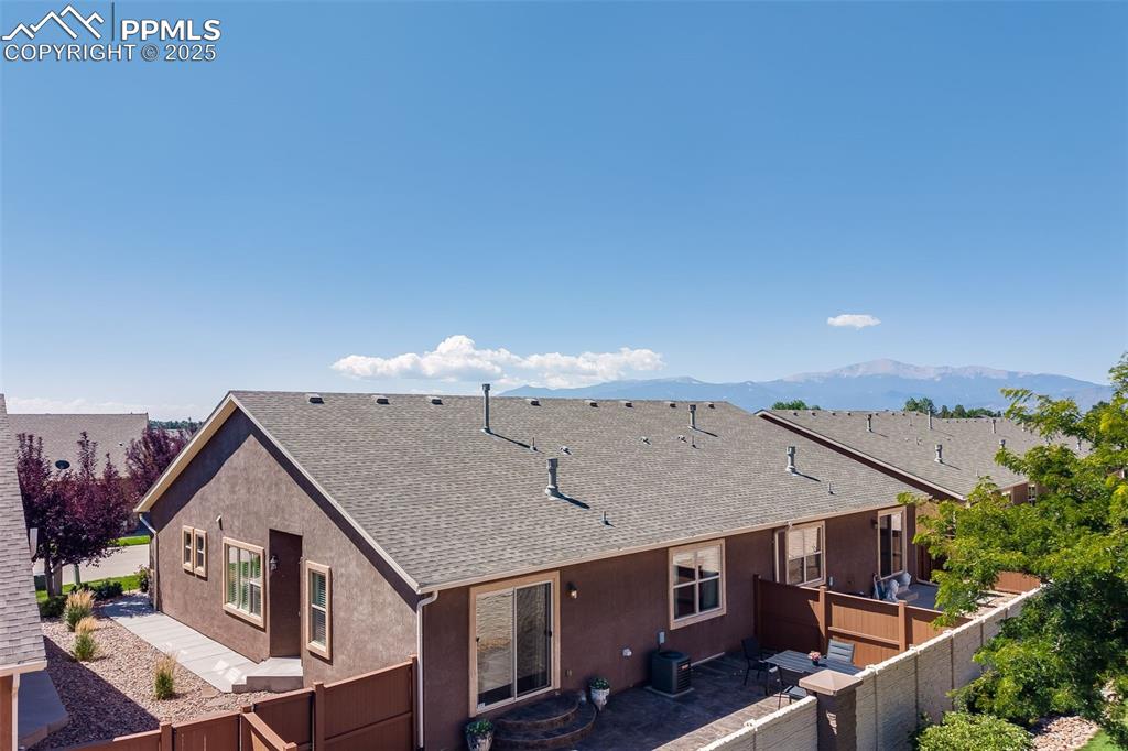 Image 37 of 44: Back of Structure