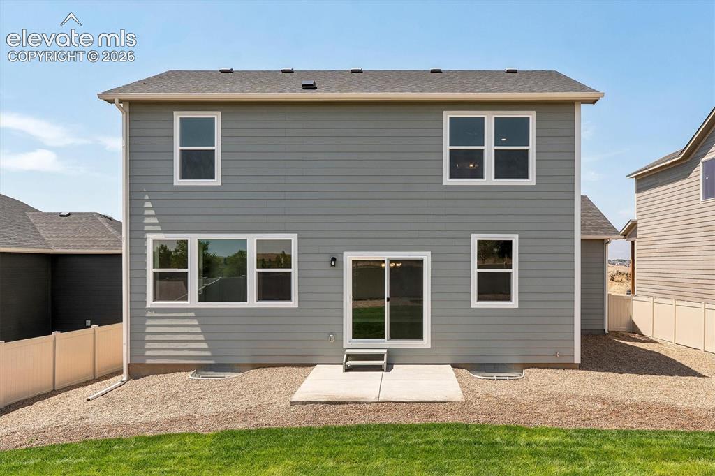 Image 19 of 22: Back of Structure